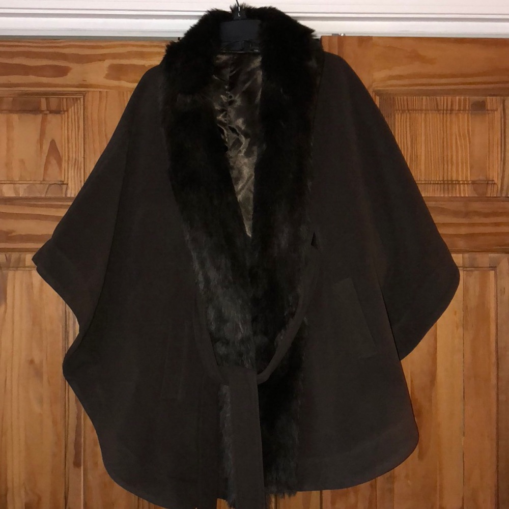NWOT Rachel Zoe wrap in size large